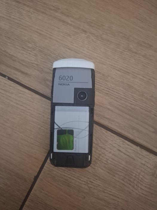 Telefon NOKIA 6020