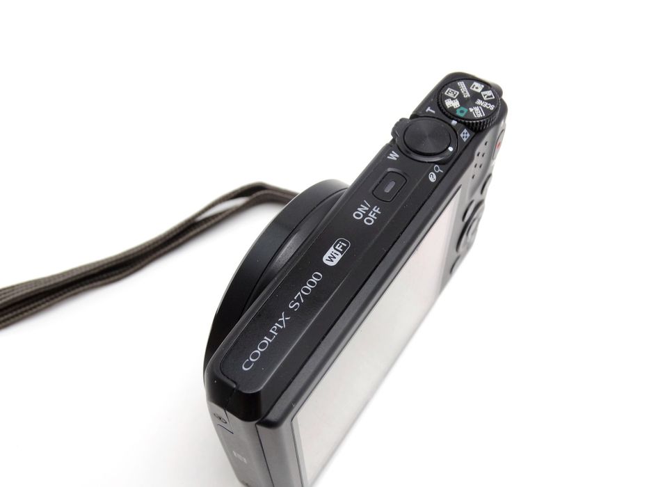 Nikon Coolpix S7000 16Мп/ Wi-Fi/ NFC/ Full HD гарний стан