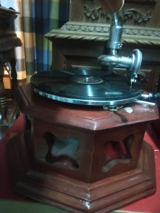 Lindíssima peça de nostalgia. A trabalhar. revista.