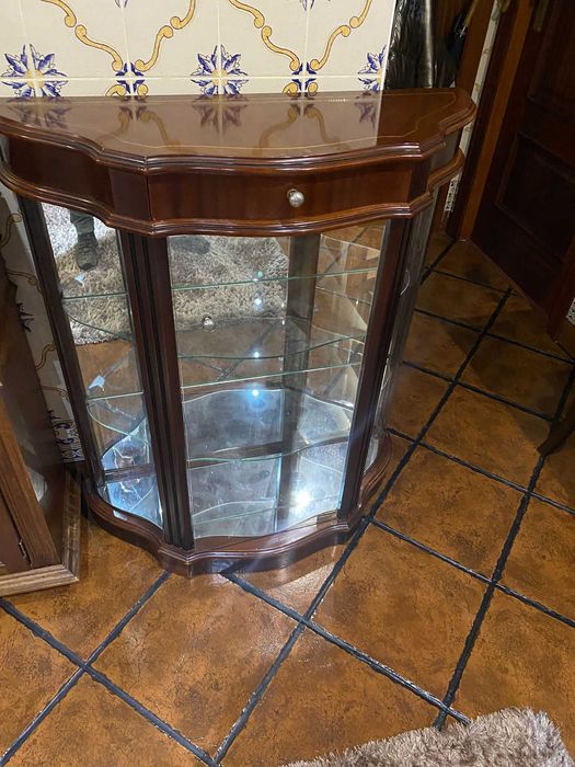 Mobília usada em muito bom estado