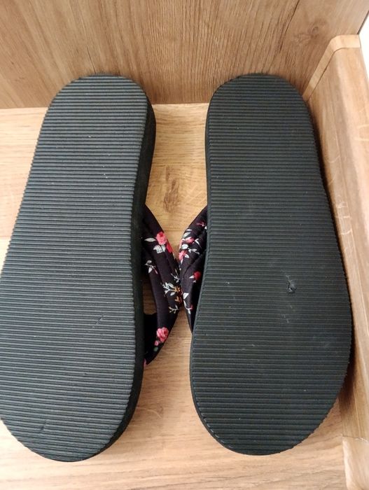 Klapki damskie rozmiar 36