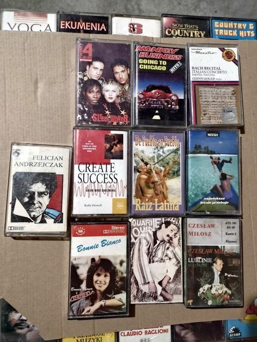 Kasety oryginalne piosenki filmy kursy językowe, religijne