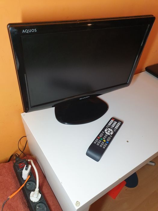 TV Sharp 19' LCD