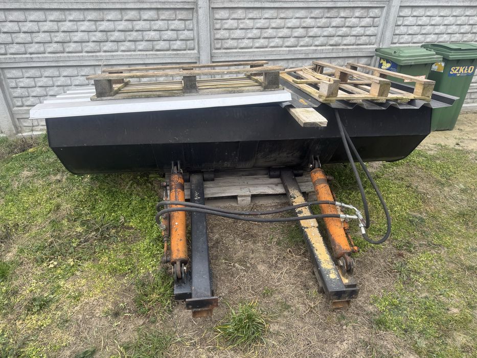 Lyzka do ladowarek itp