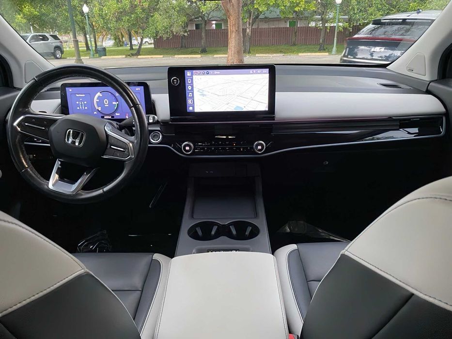 Honda Prologue      2024