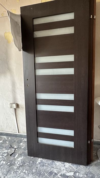 Drzwi powystawowe Będzin