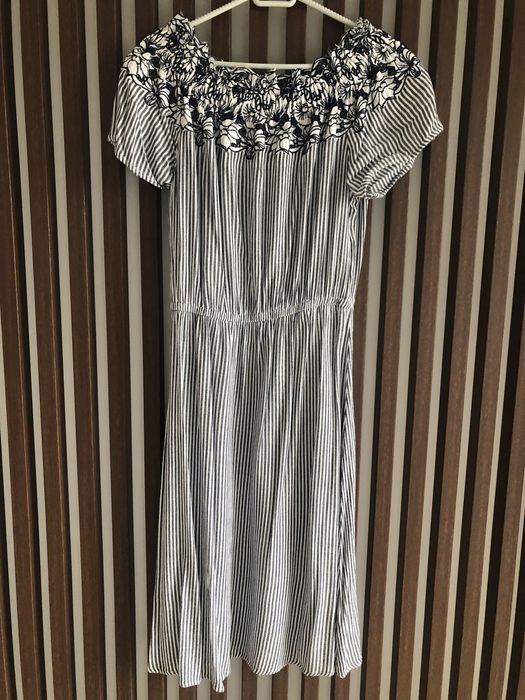 Sukienka H&M r. 38 100% viskoza