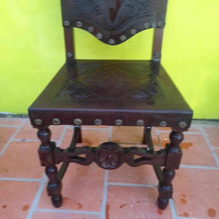 Cadeiras em couro vintage