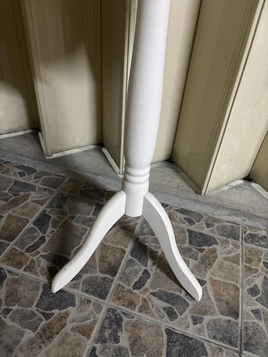 Manequim com pé em madeira Branco