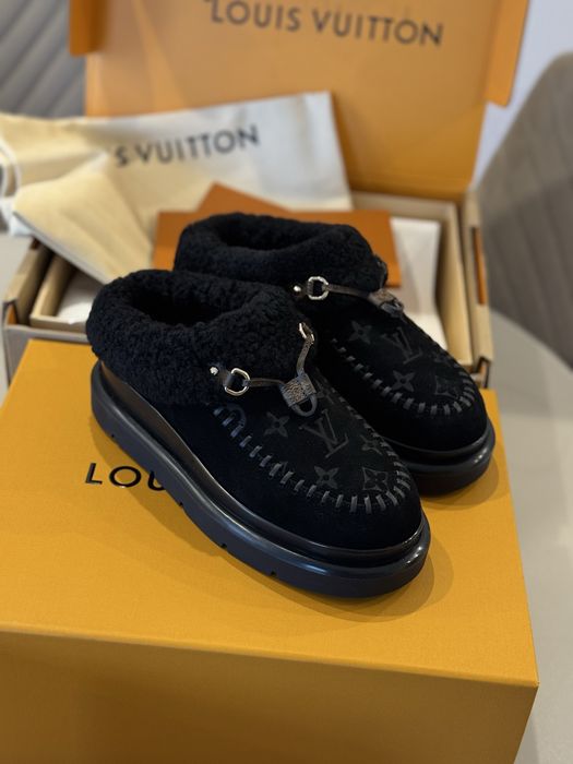 Louis Vuitton лофери на хутрі нова колекція в оригінальній якості