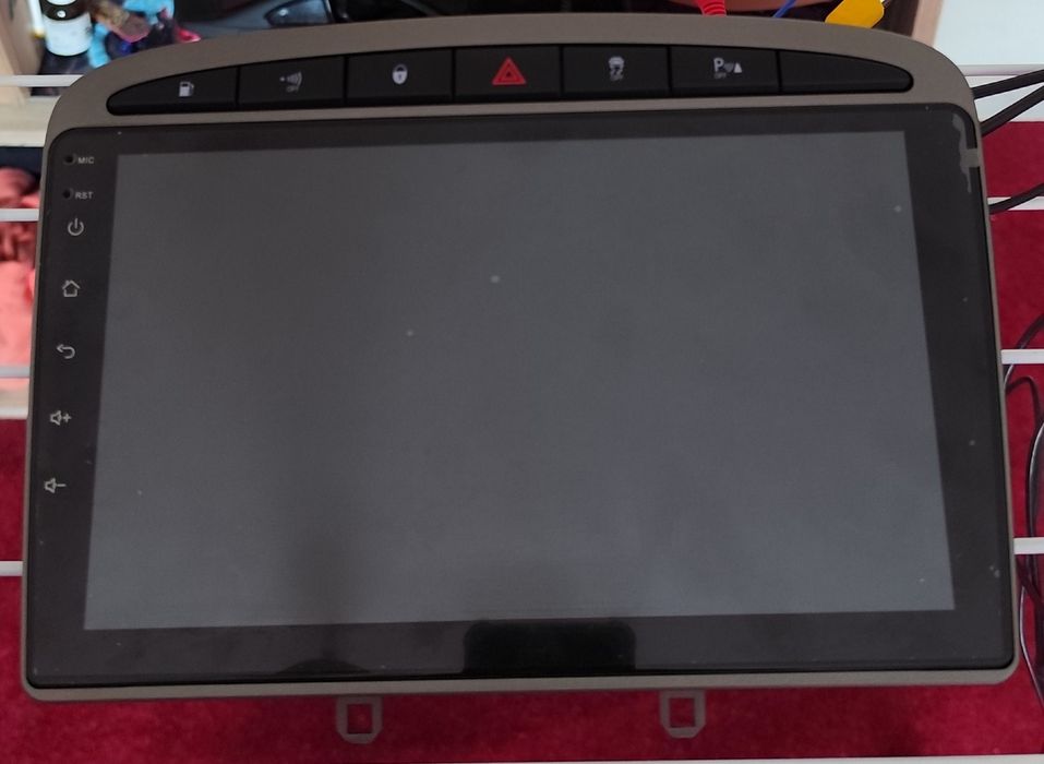 9 Cali QLED 1280x720 Radio Rk3326 Wifi Bluetooth 4G + 64G Android 13