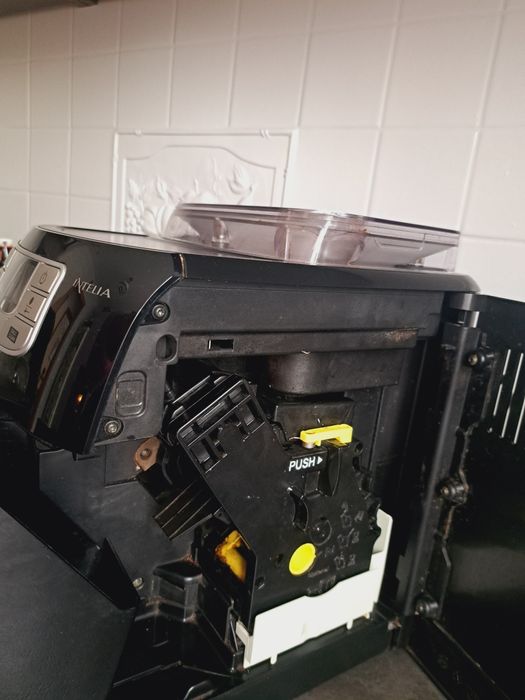 Ekspres Saeco Intelia Focus HD8751/19