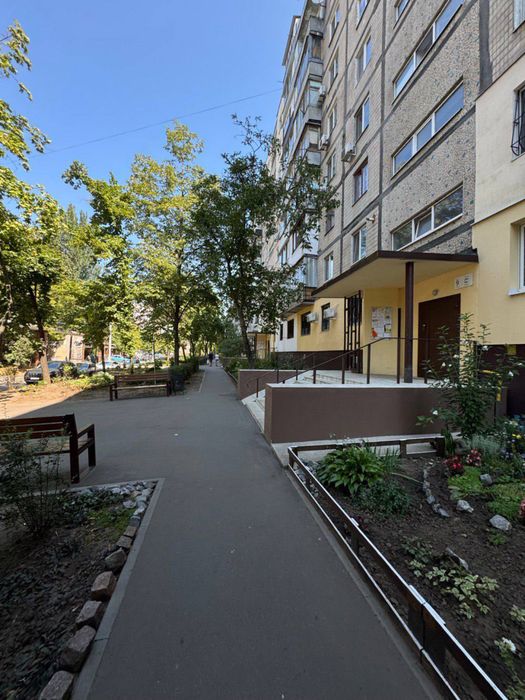 Срочно. Продам 4-кімнатну квартиру у двох рівнях | Перемога