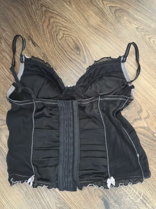 Super gorset z miseczką B85