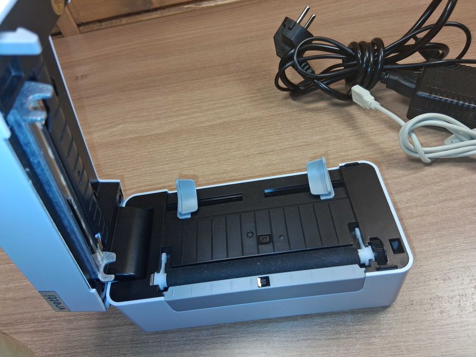 M158 Drukarka Etykiet Termiczna Vretti D463B USB Bluetooth