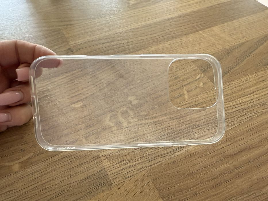 Przezroczyste etui na Iphone 16 pro