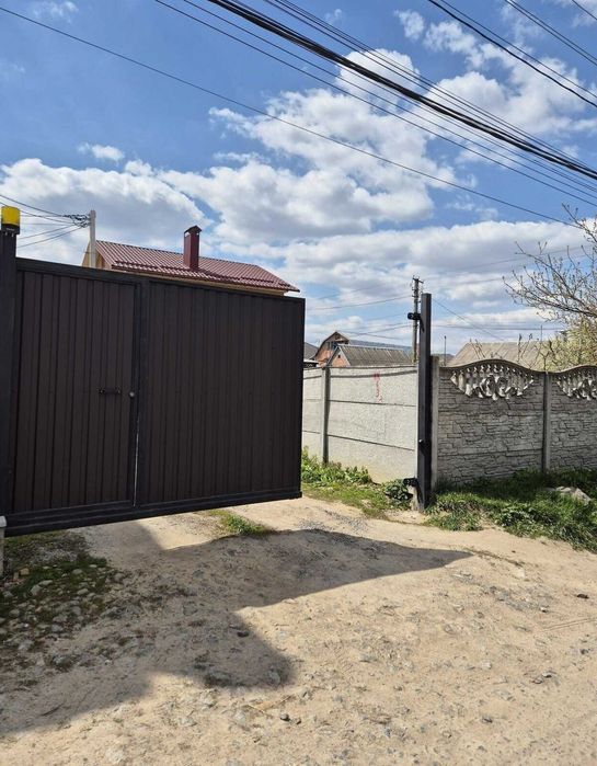 Продаж квадродуплекса, мікрорайон Пирогова