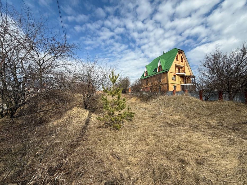 Продаж рівної ділянки 9сот  під будівництво в затишному місці