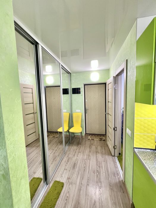 ЖК Смарт с ремонтом, мебелью,техникой,паркингом, кладовкой. от хозяина