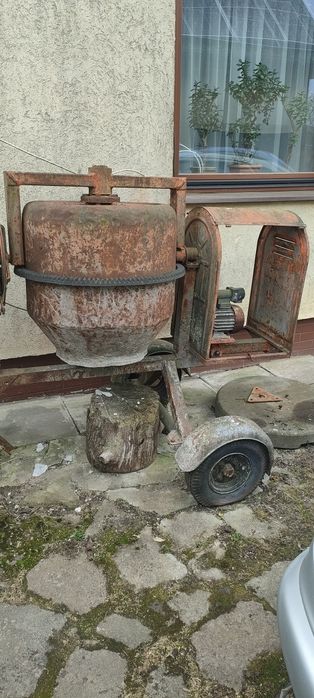 Sprzedam betoniarkę 220v