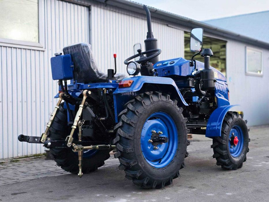 Міні-трактор Булат 185Х з триточкою, польський плуг, фреза широкі шини