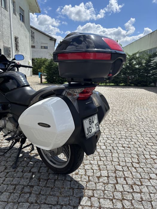 Honda Deuville NT 700 de 2010  Impecavel (2900€ ate ao final do mês)