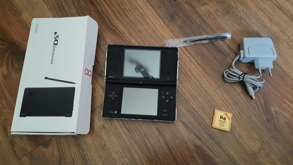 Nintendo DSI zestaw