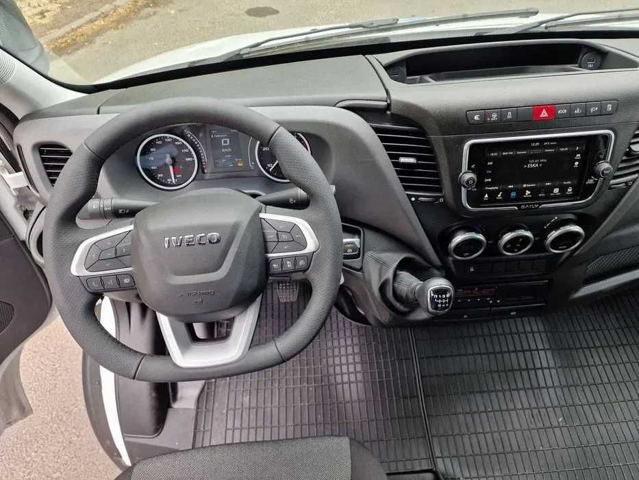 Wynajem Iveco Daily Autolaweta/Kabina Sypialna/Webasto/Hak/Dostawczy