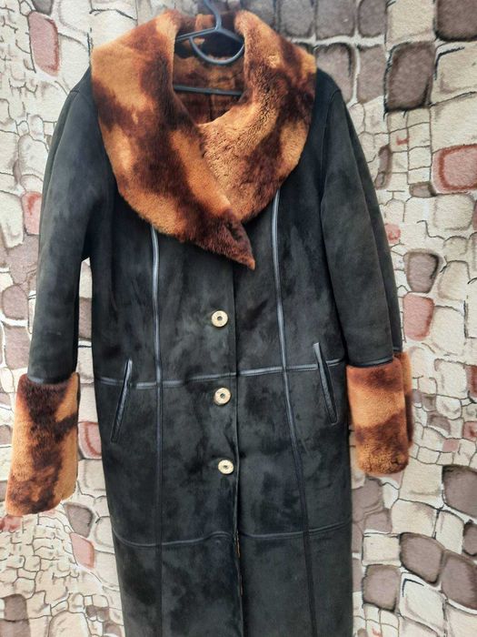 Легка тепла натуральна дублянка з кишенями, розмір 52-54