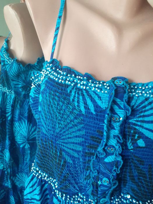 Продам сукні та сарафани