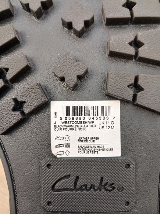 Ботінки Clarks р 45-46(30,5 см) ц 2900 гр нові.шкіра,хутро,Waterproof