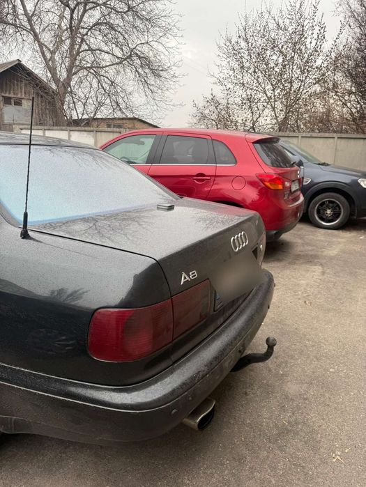 Ауді а8д2 1998року..