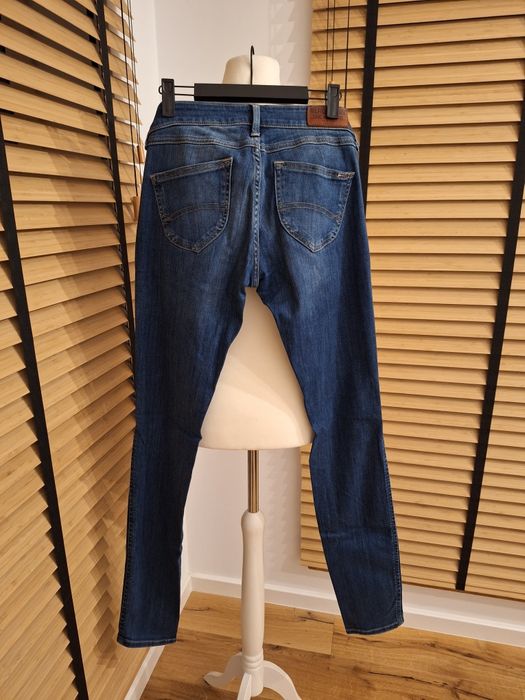Tommy Hilfiger, damskie spodnie dżinsowe, r. 28/34
