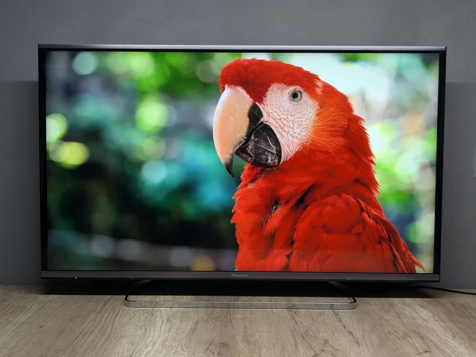 PANASONIC TX-42ASX659 Full HD 120 Гц ,3D, Smart TV,Wi FI, T2-тюнер