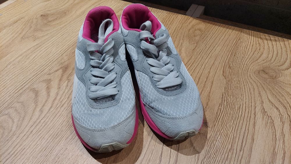 Buty PUMA oryginalne użyte raz