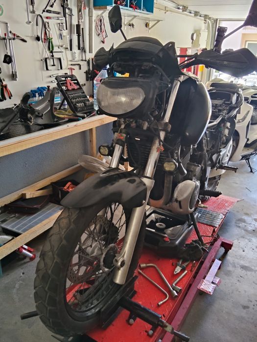 Vendo moto 650cc