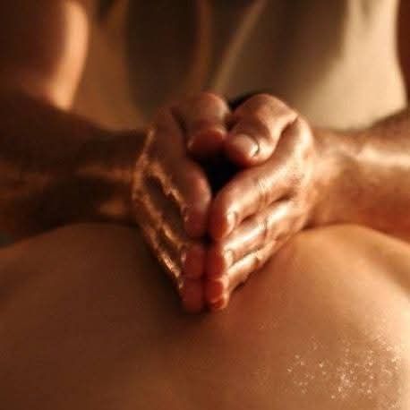 Масаж для чоловіків: твій простір для відновлення сил й енергії