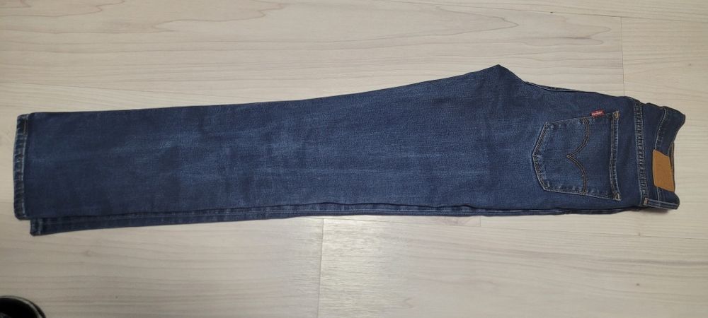 Spodnie Levi's  724 roz28