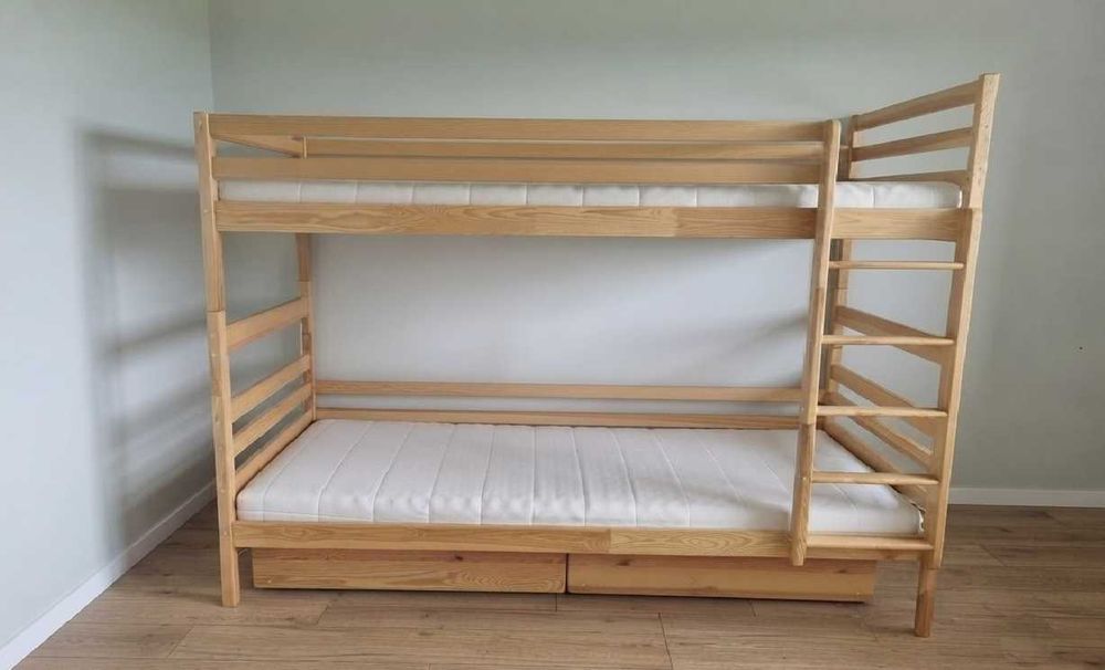 Łóżko piętrowe Lano 90x200 – bardzo mało używane, z dużą ilością miejsca do przechowywania