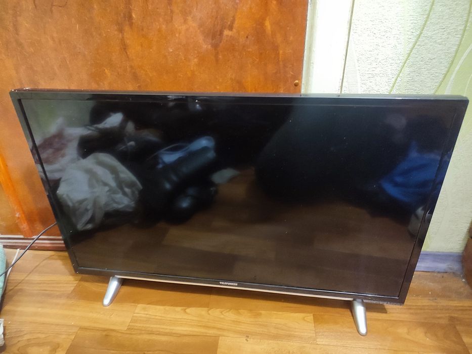 Продам телевізор Telefunken 32"