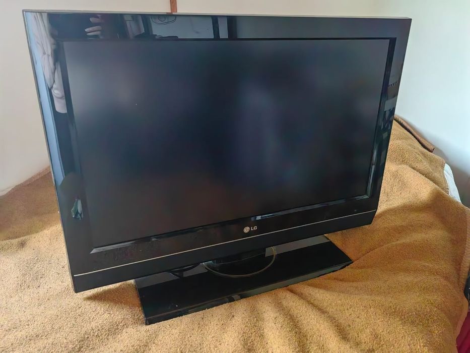 LG 32” LCD TV – Excelente estado – 100% funcional