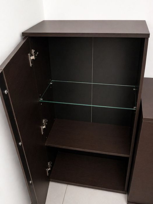 Zestaw mebli plus szafki