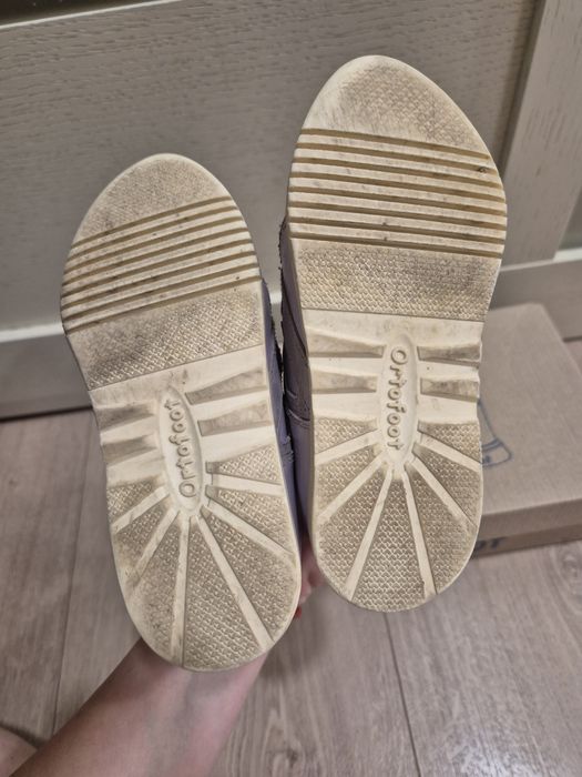 Антиварусні босоніжки для дівчинки