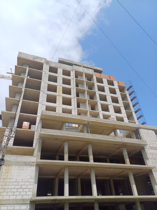 Продається 2-кім новобудова вул.Полетаєва