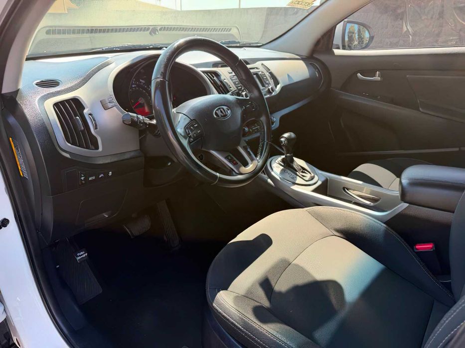 Kia Sportage EX      2015