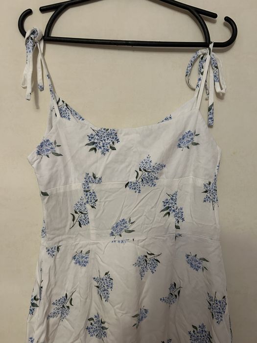 Продам сукню Must have