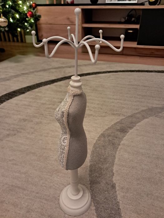 Stojak na biżuterię