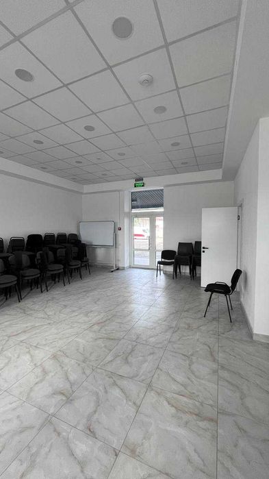 Оренда окремого приміщення 400 м2 вул. Мазепи 52