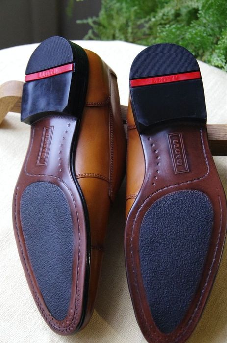 Lloyd Mailand / Подвійні ділові ''монки'' з коричневої гладкої шкіри .