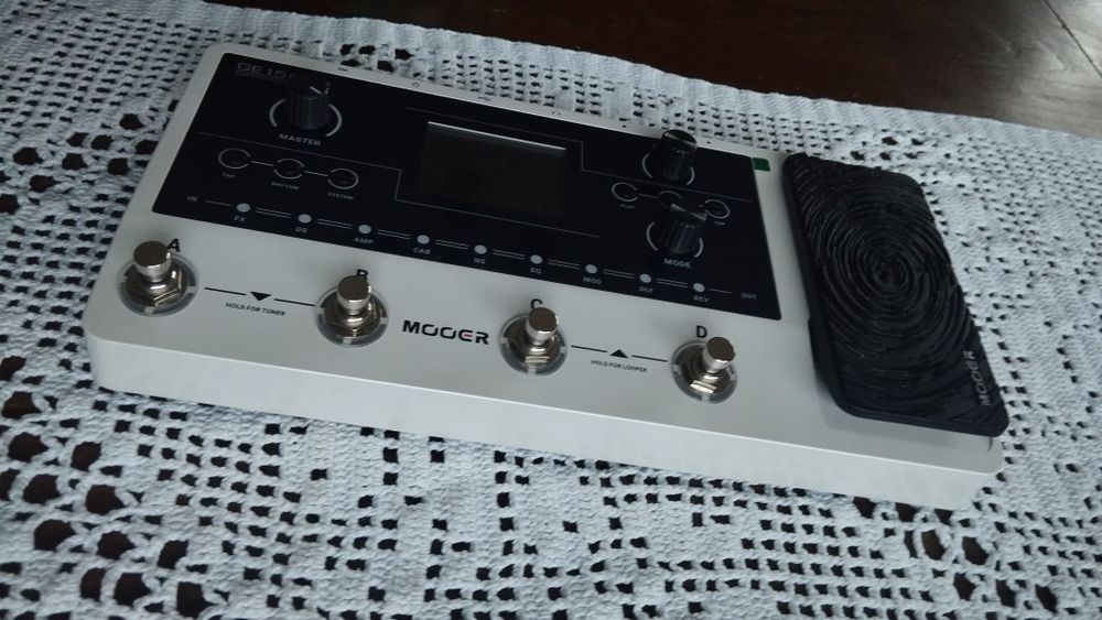 Vendo Pedaleira Mooer Ge150 Pro